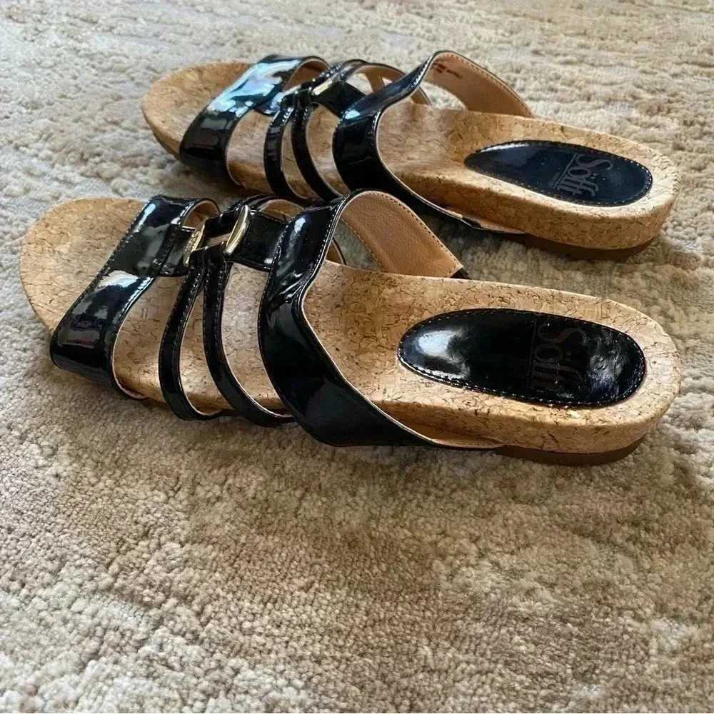 Sofft Patent Leather Cork Sole Flat Strappy Black Sandals Slides: 6.5